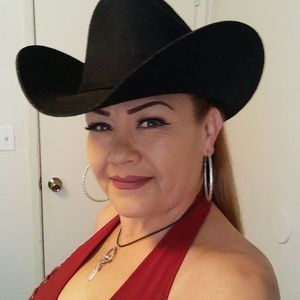 Meet your Posher, Rosalia